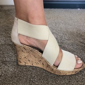 Cork wedge